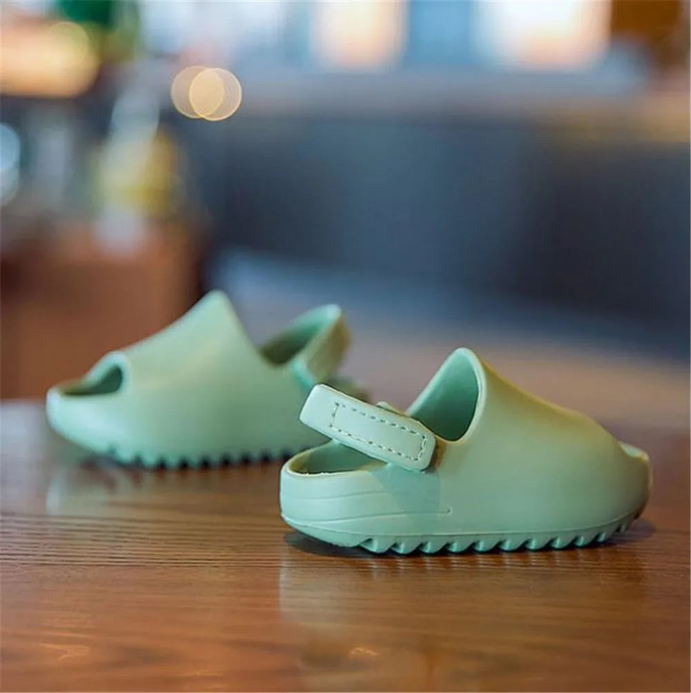 Boys & Girls Summer Kids Jelly Sandals – Soft & Stylish Beach Shoes