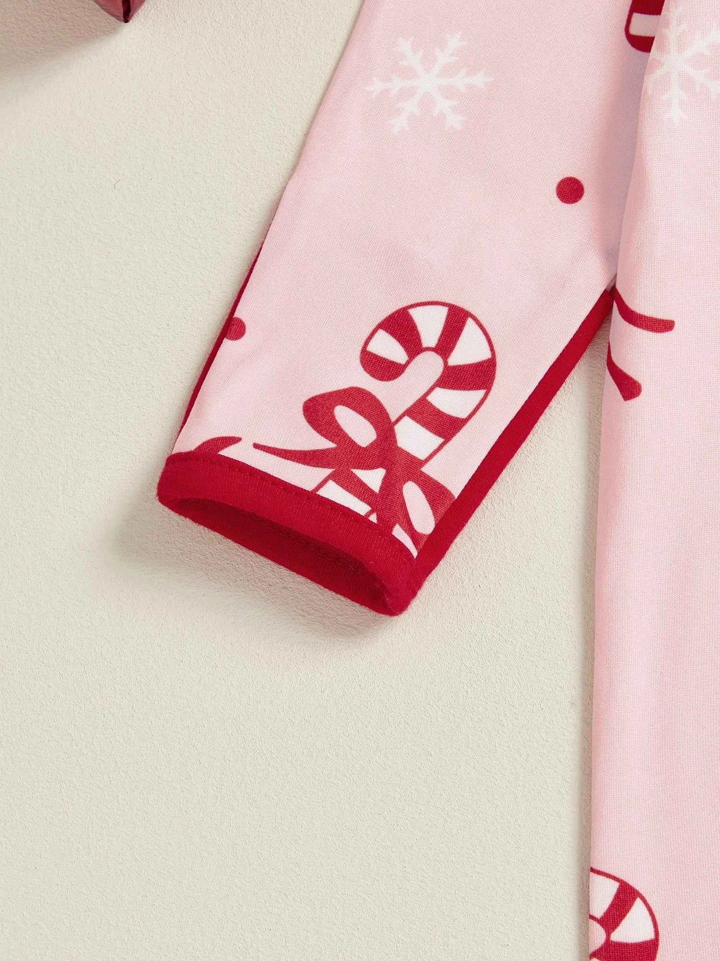 Newborn Baby Girl Christmas Romper – Bow Print Long Sleeve Zip-Up Footed Jumpsuit with Headband